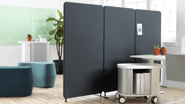 Plek akoestisch afschermen met vloerscherm