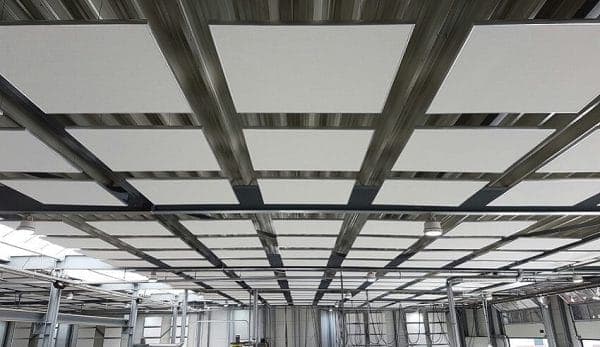 Akoestiek bedrijfshallen verbeteren